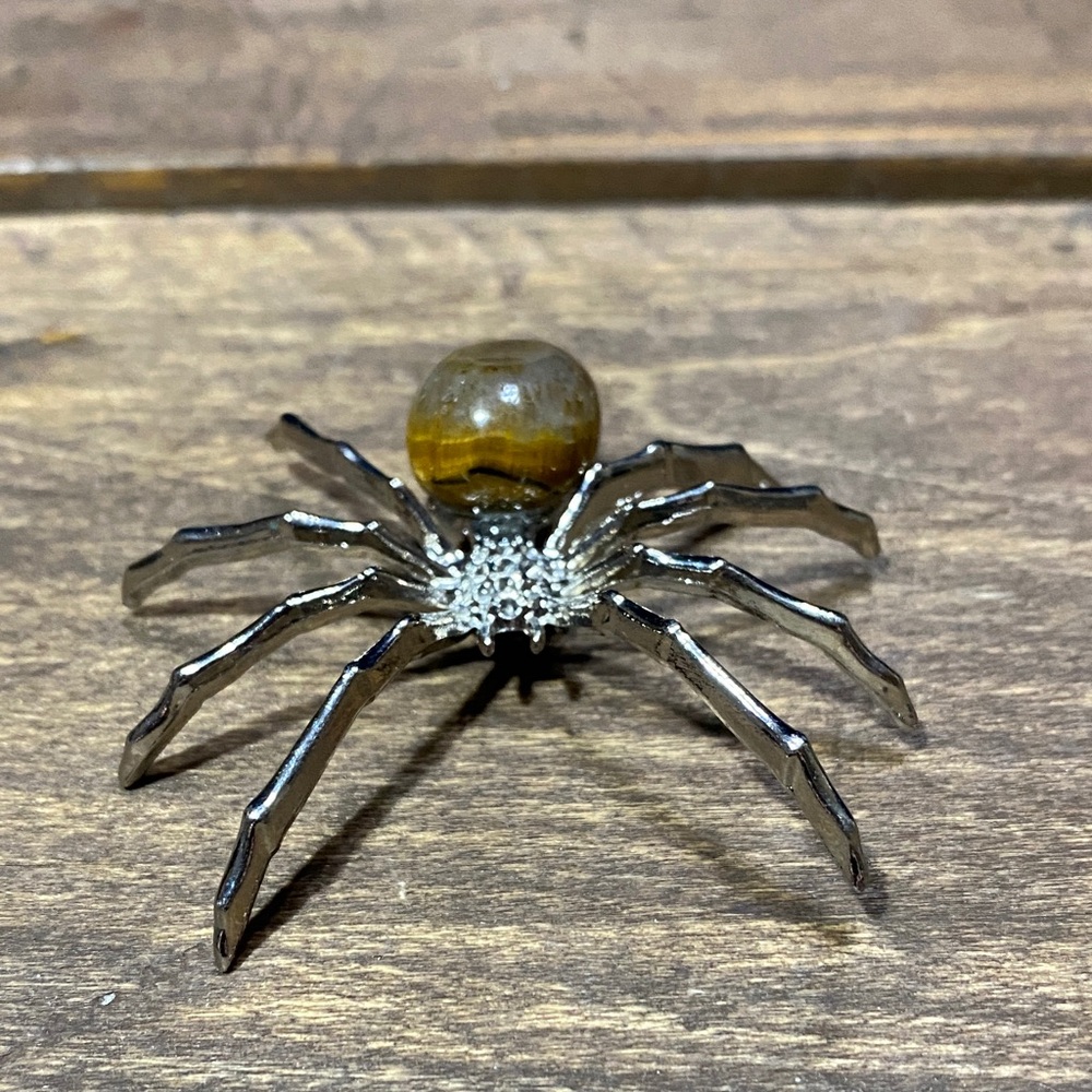 Silver and Brown Stone Spider - Picture 2 of 11